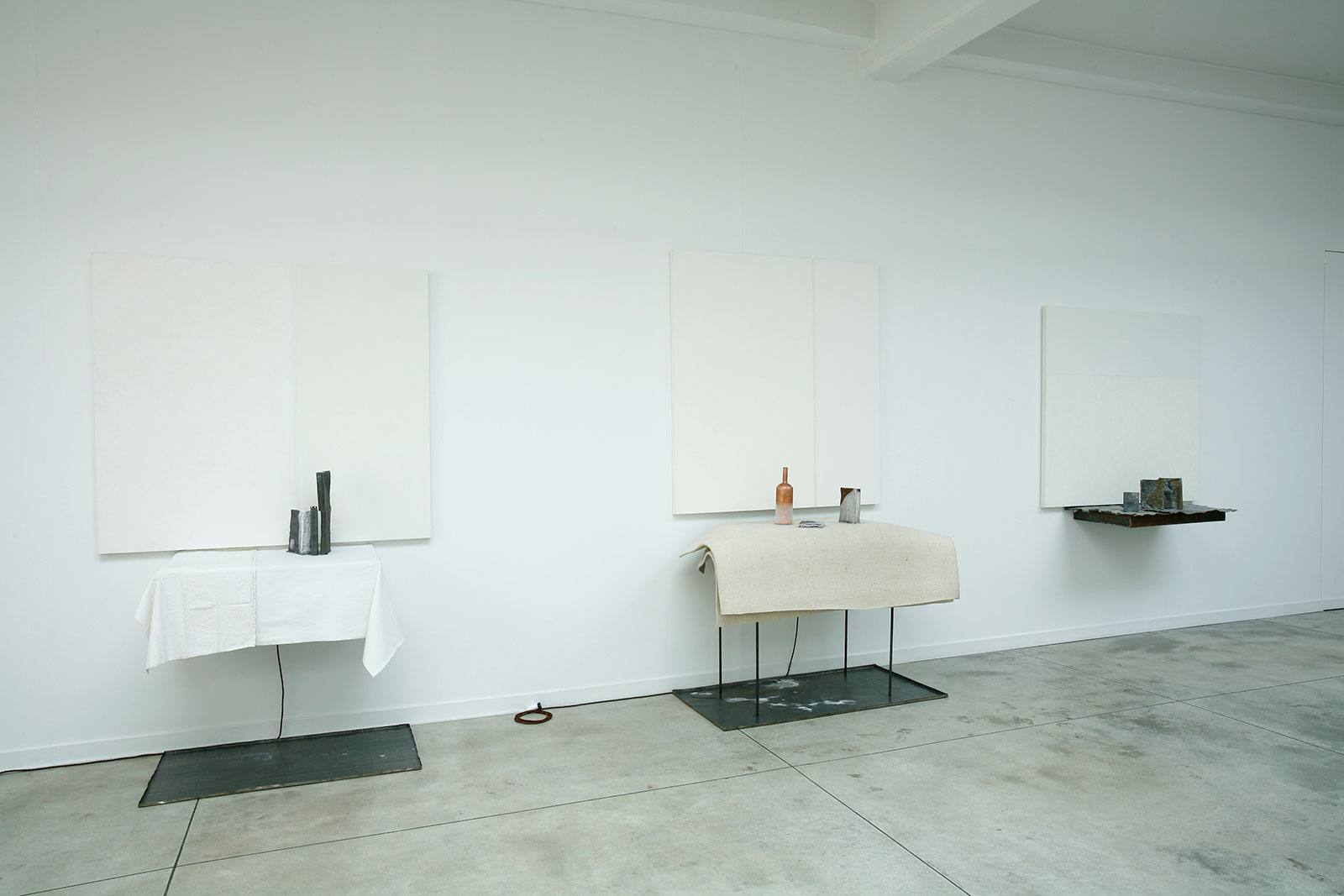 Pier Paolo Calzolari - Cardi Gallery Milan 2006 - Installation views