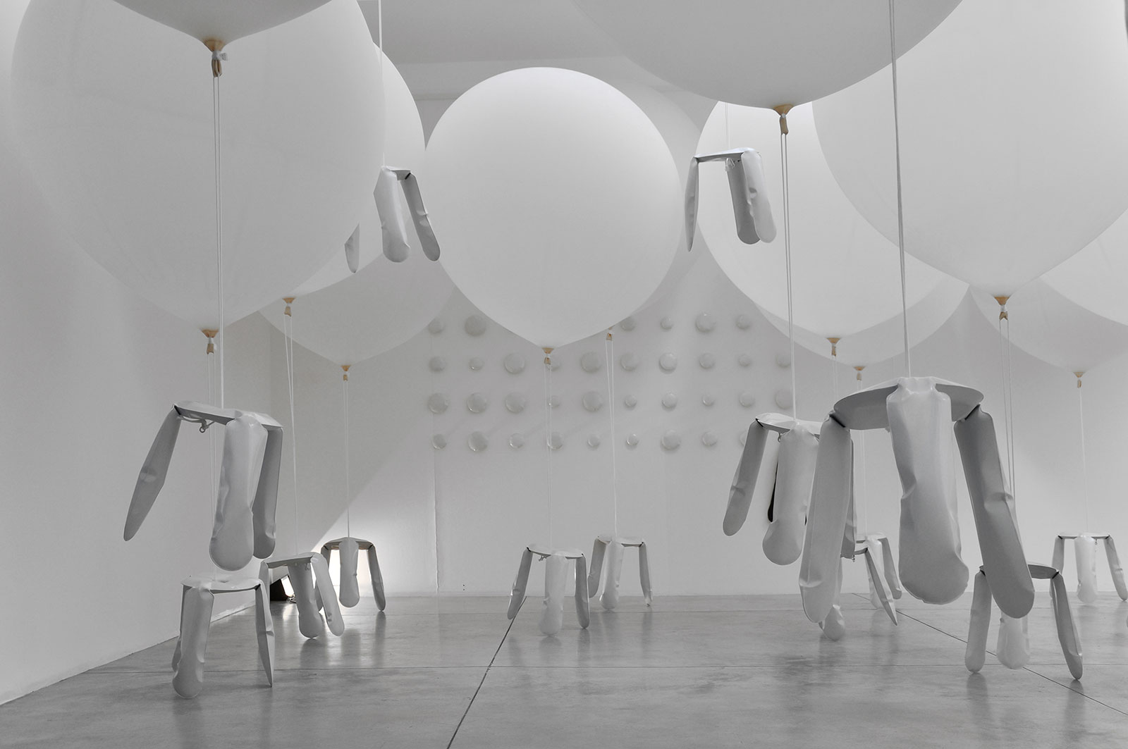 Oskar Zieta - Cardi Gallery Milan 2011 - Installation views