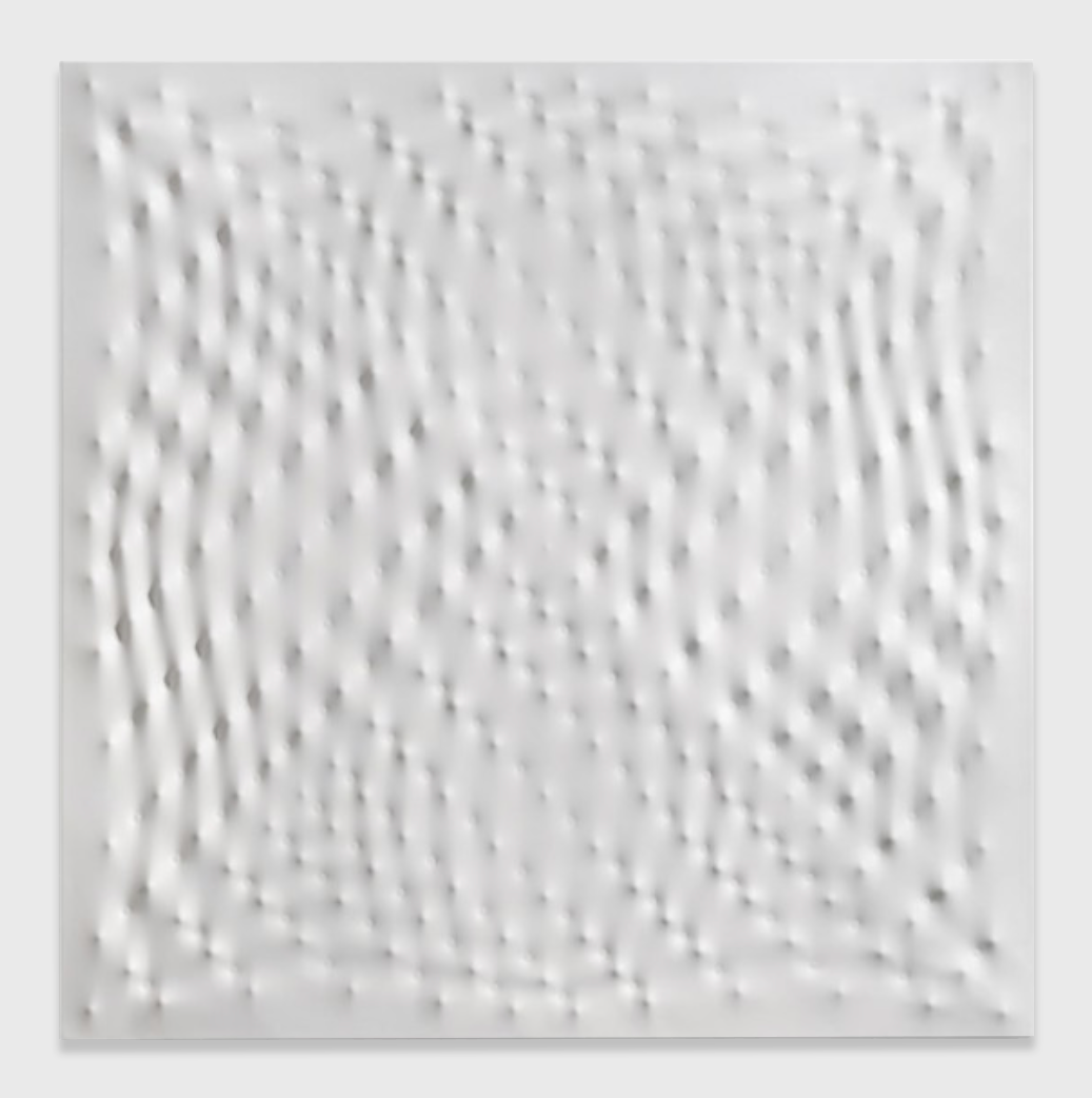 Enrico Castellani - Superficie bianca, 2005