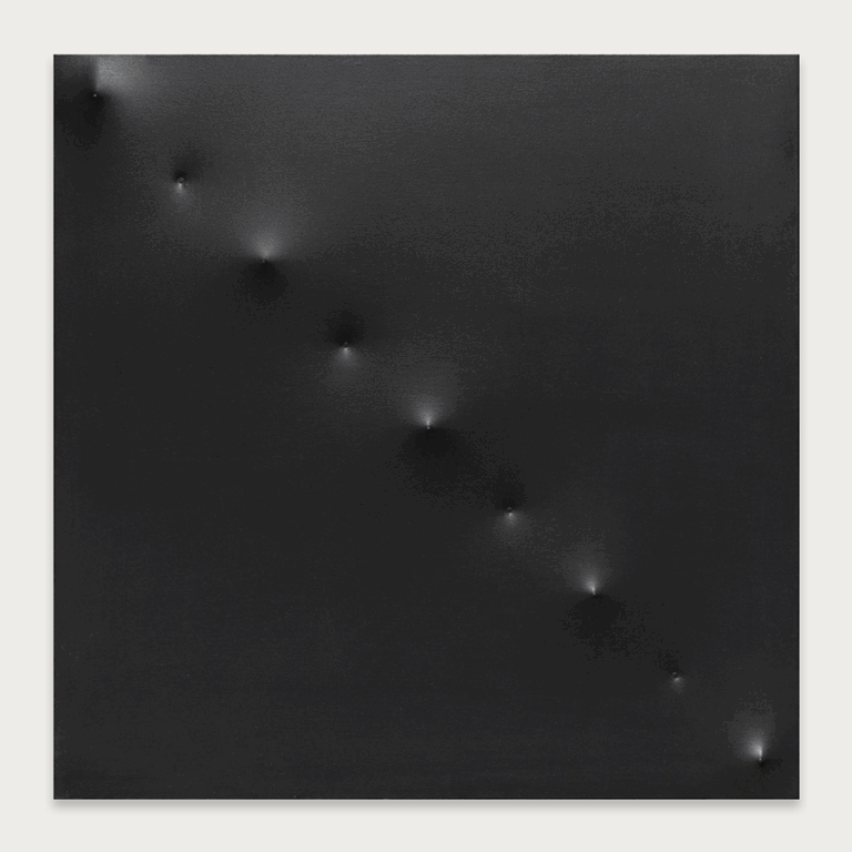 Enrico Castellani - Superficie, 1972