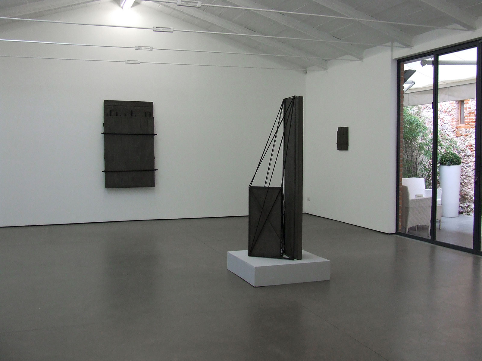 Giuseppe Uncini - Cardi Gallery Pietrasanta 2013 - Installation views