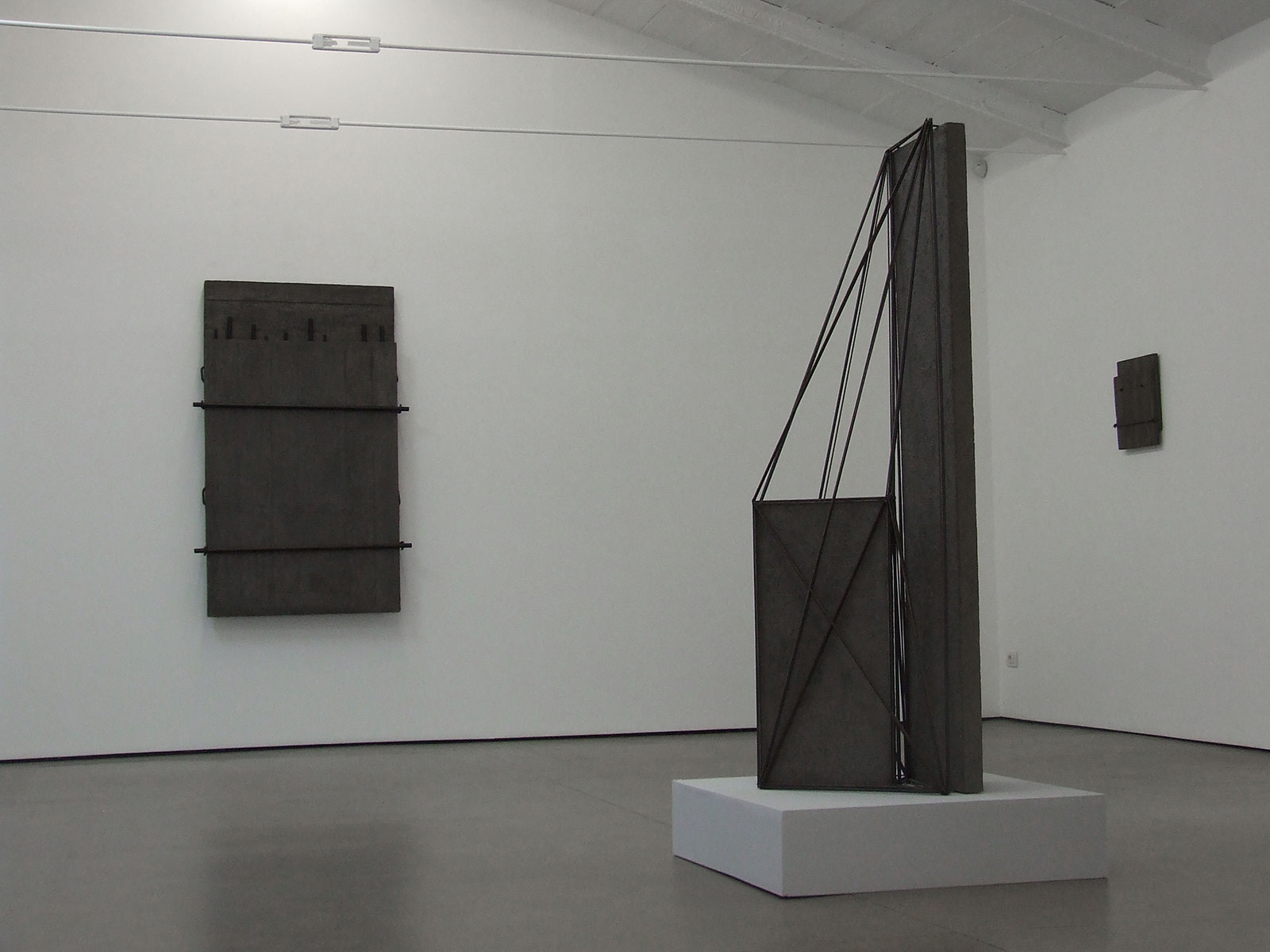 Giuseppe Uncini - Cardi Gallery Pietrasanta 2013 - Installation views