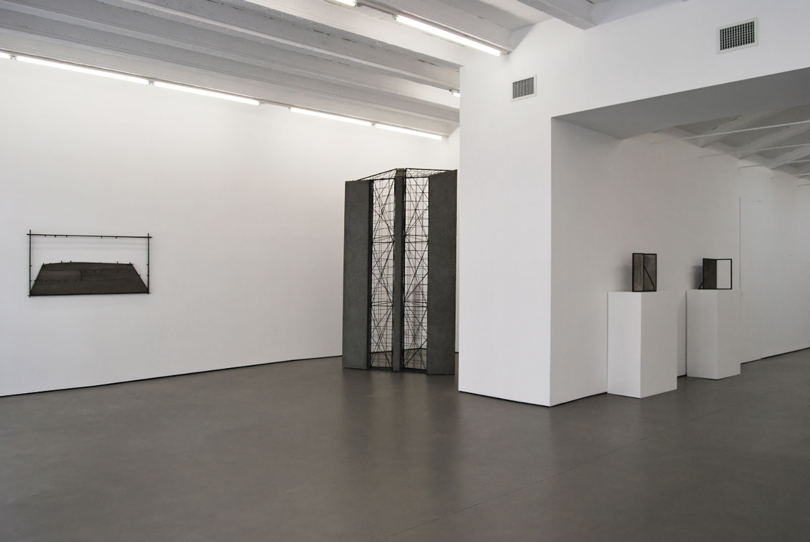 Giuseppe Uncini - Cardi Gallery Pietrasanta 2013 - Installation views