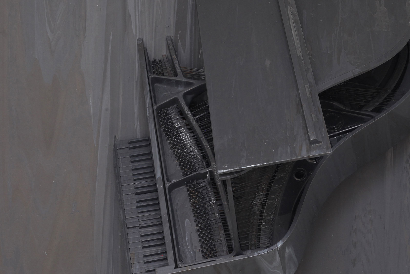 Arman - Cardi Gallery Milan - 2017