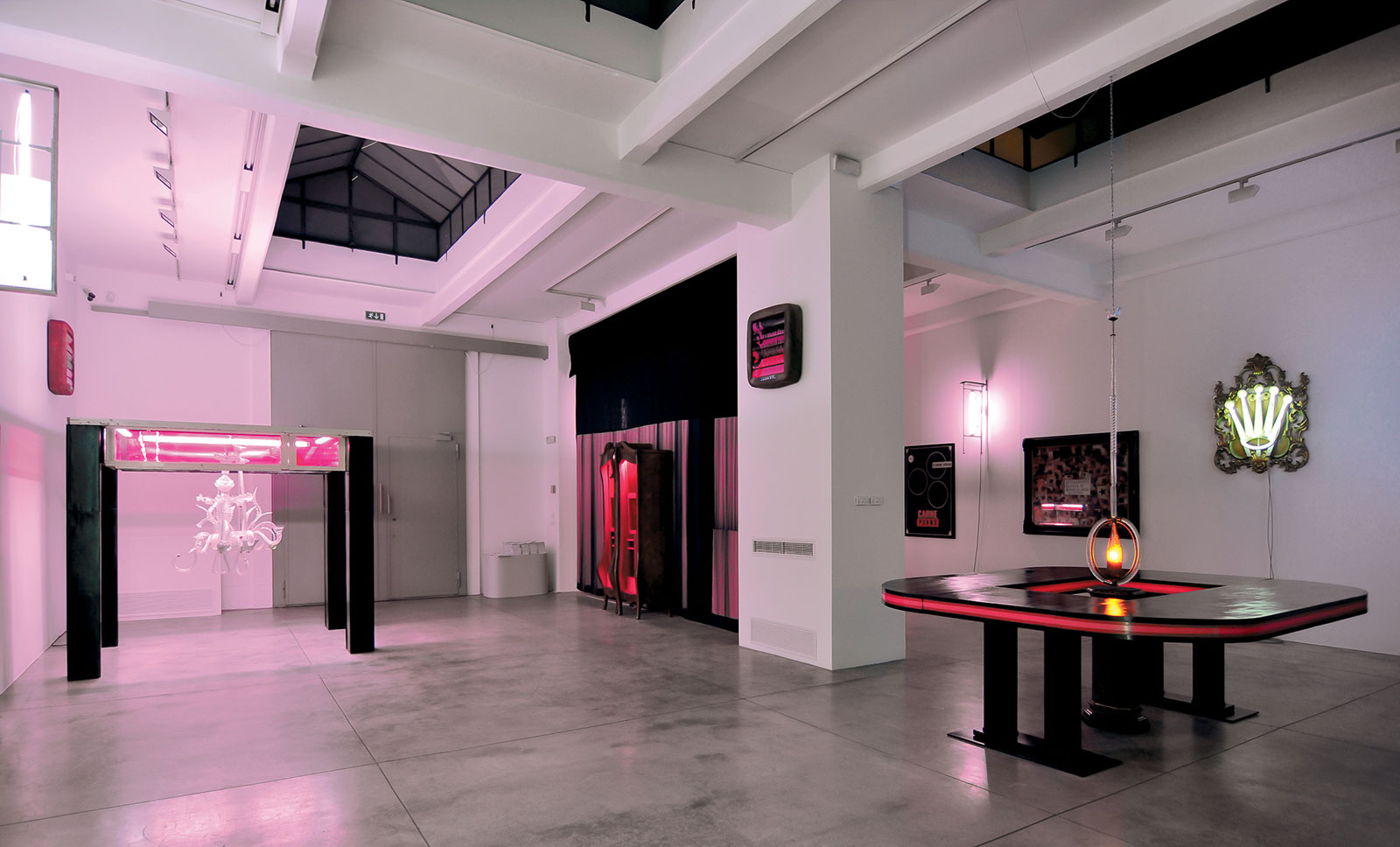 Flavio Favelli - Cardi Gallery Milan 2011 - Installation views