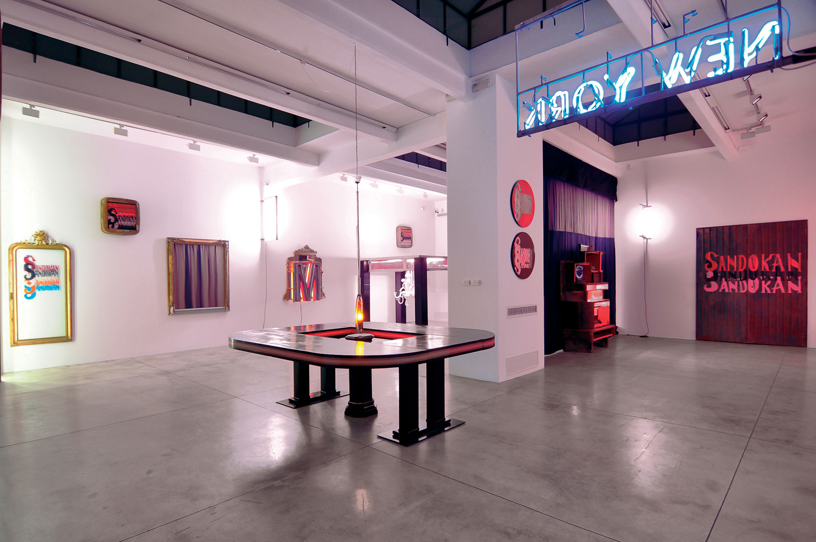 Flavio Favelli - Cardi Gallery Milan 2011 - Installation views