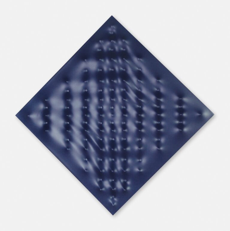 Enrico Castellani - Superficie blu, 1964