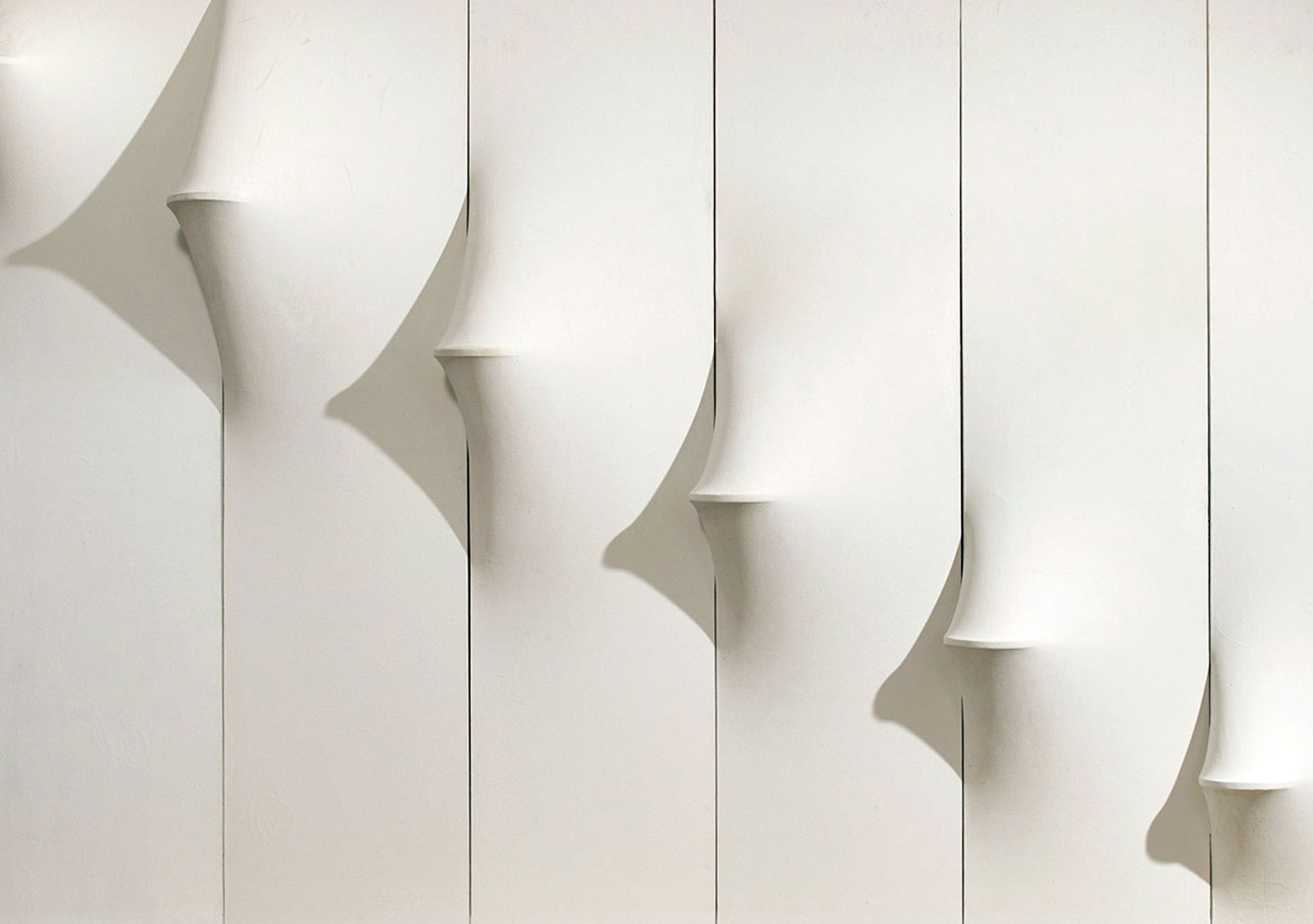 Agostino Bonalumi: Expansion and Distortion