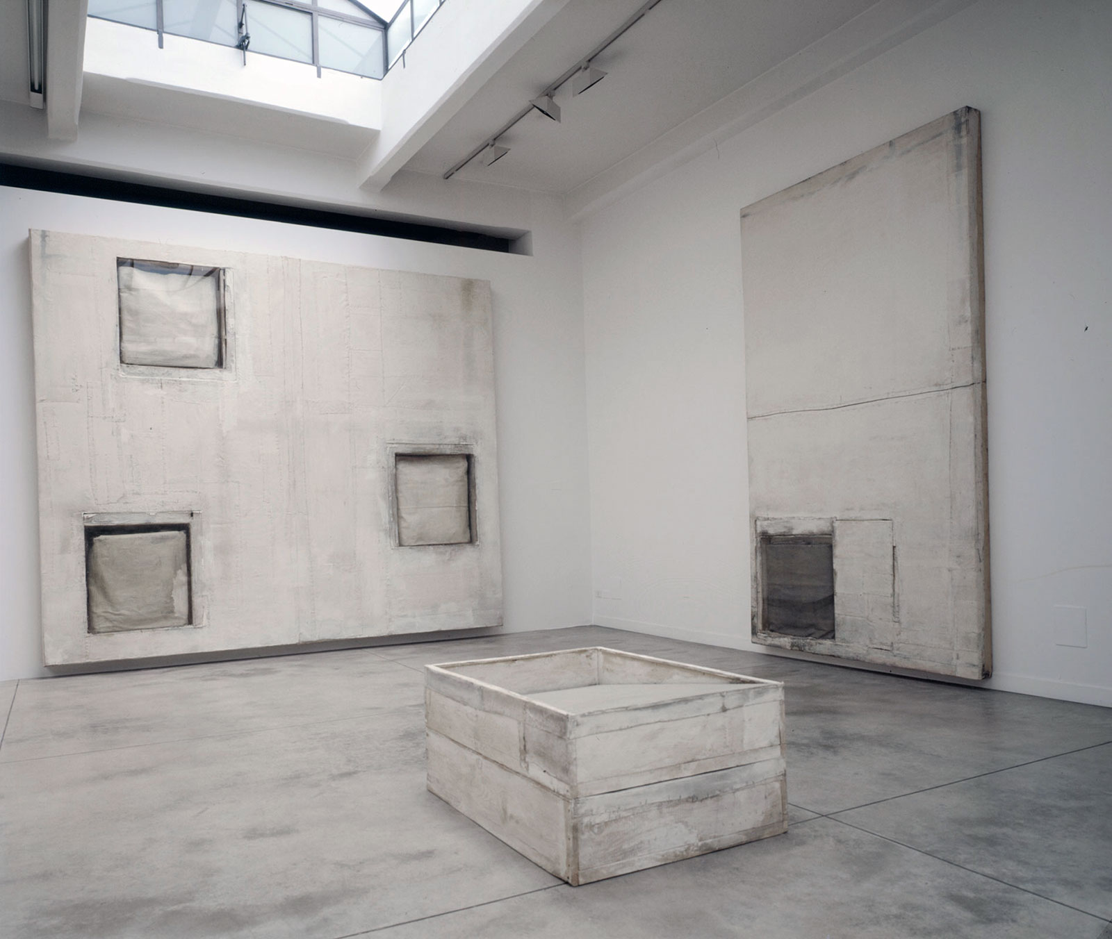 Lawrence Carroll - Cardi Gallery Milan 2007 - Installation views