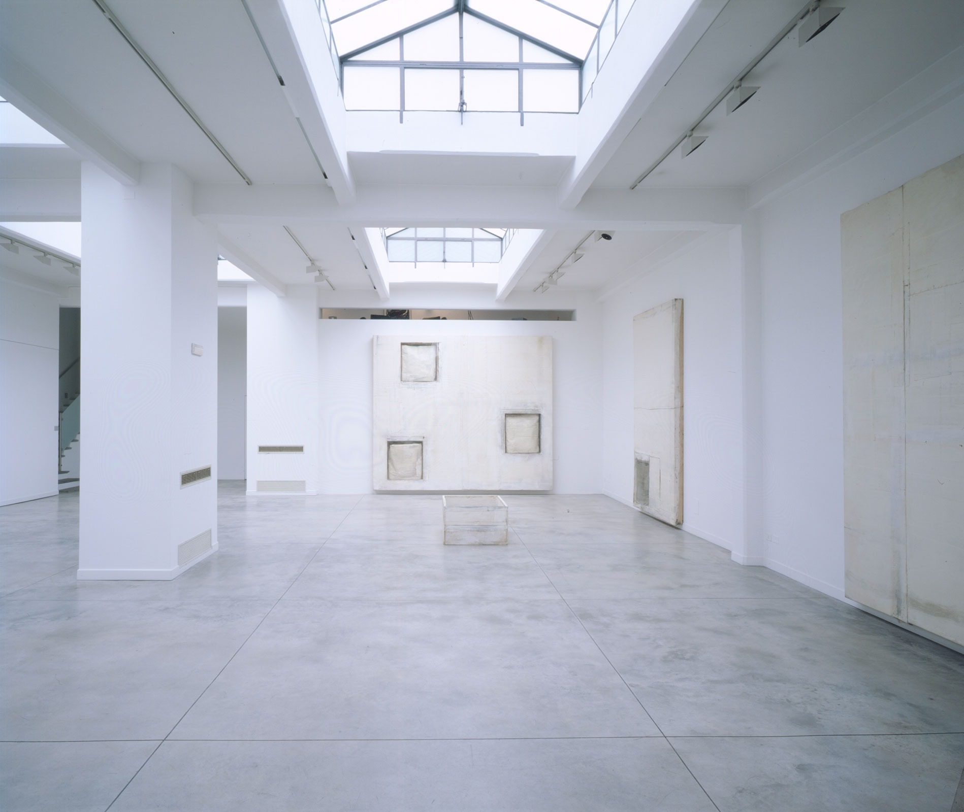 Lawrence Carroll - Cardi Gallery Milan 2007 - Installation views