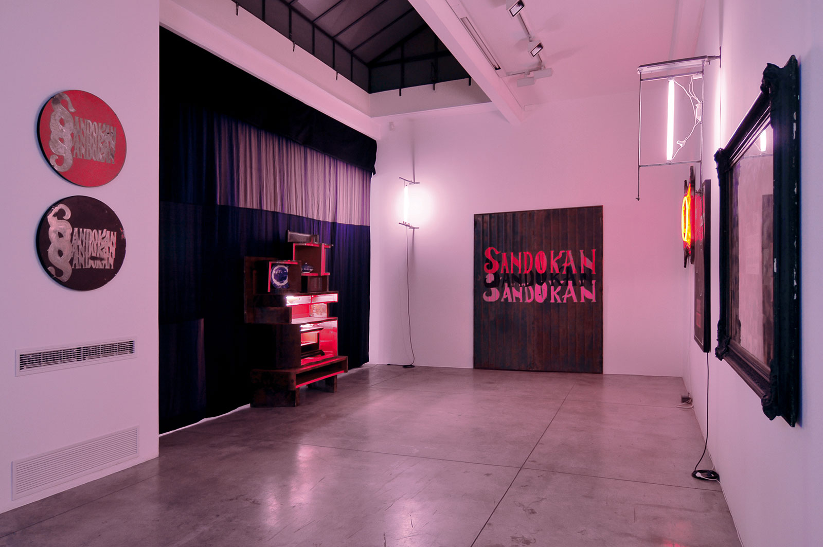 Flavio Favelli - Cardi Gallery Milan 2011 - Installation views